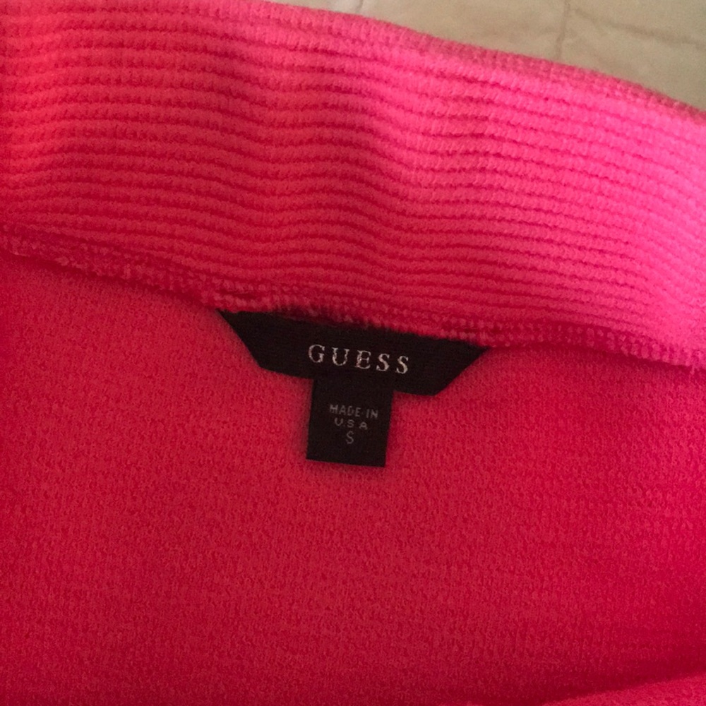 2-Piece GUESS set - Picture 5 of 5